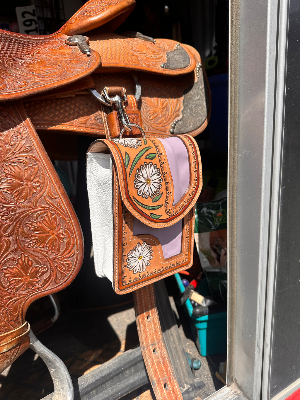 The Daisy Back Cinch Bag